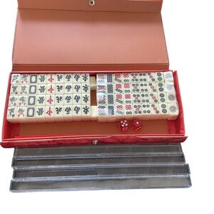 Travel Mahjong set with mat